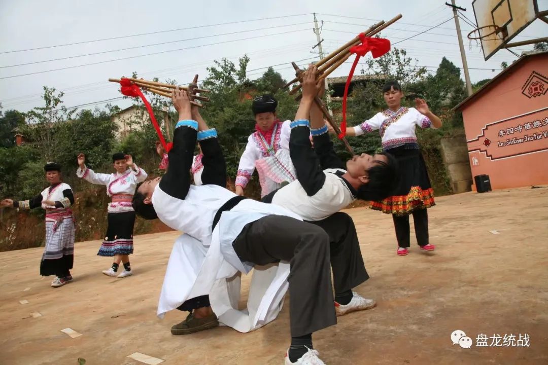 盘龙统战