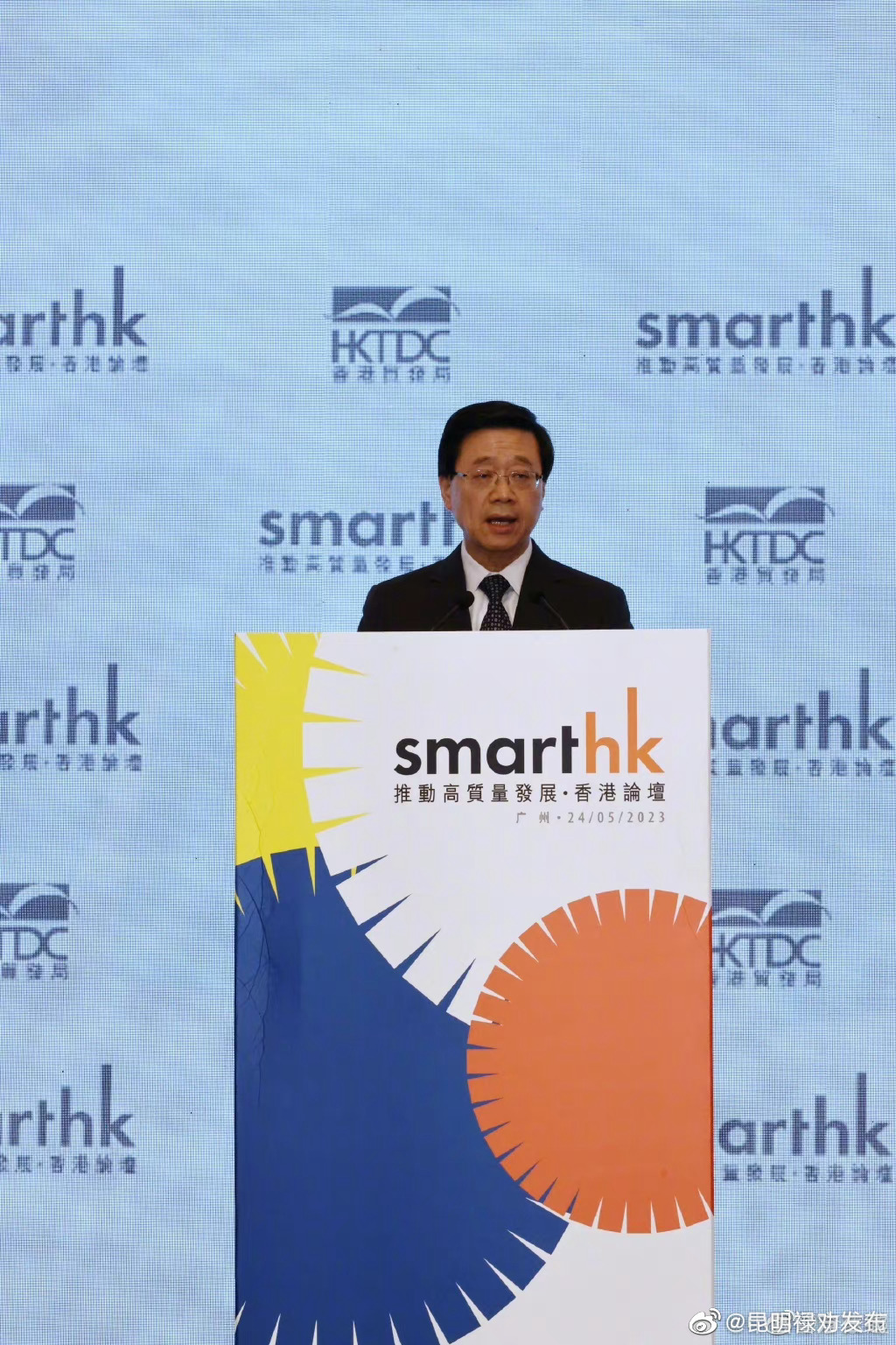 李家超提醒国泰此次事件是严重事件：类似情况不容再次发生