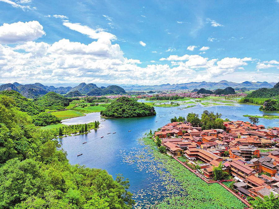 文山丘北普者黑景区：美景引客来