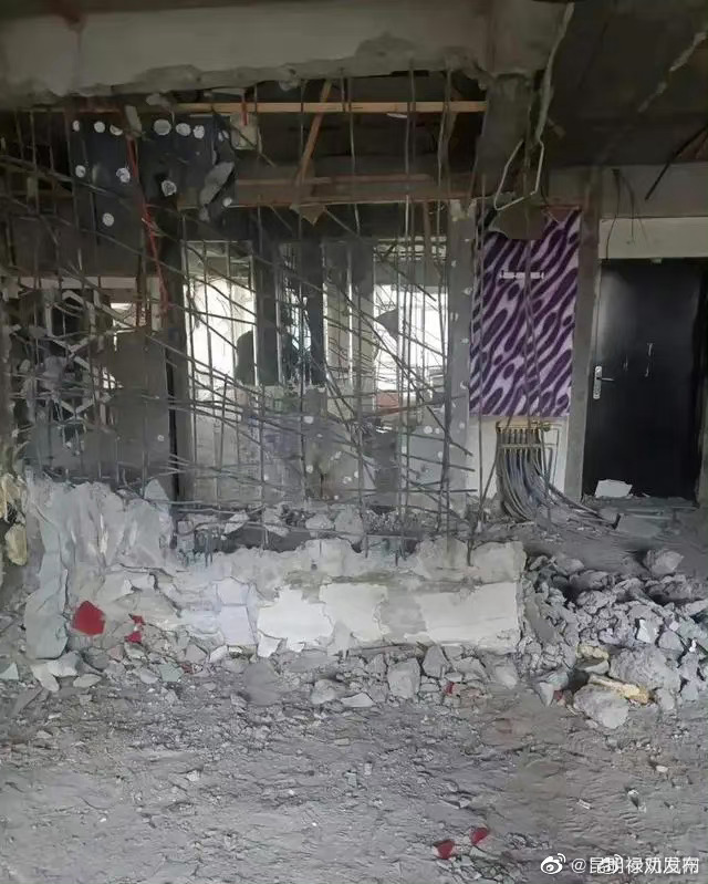 哈尔滨松北区通报一小区房屋私拆承重墙情况：对当事人进行立案调查