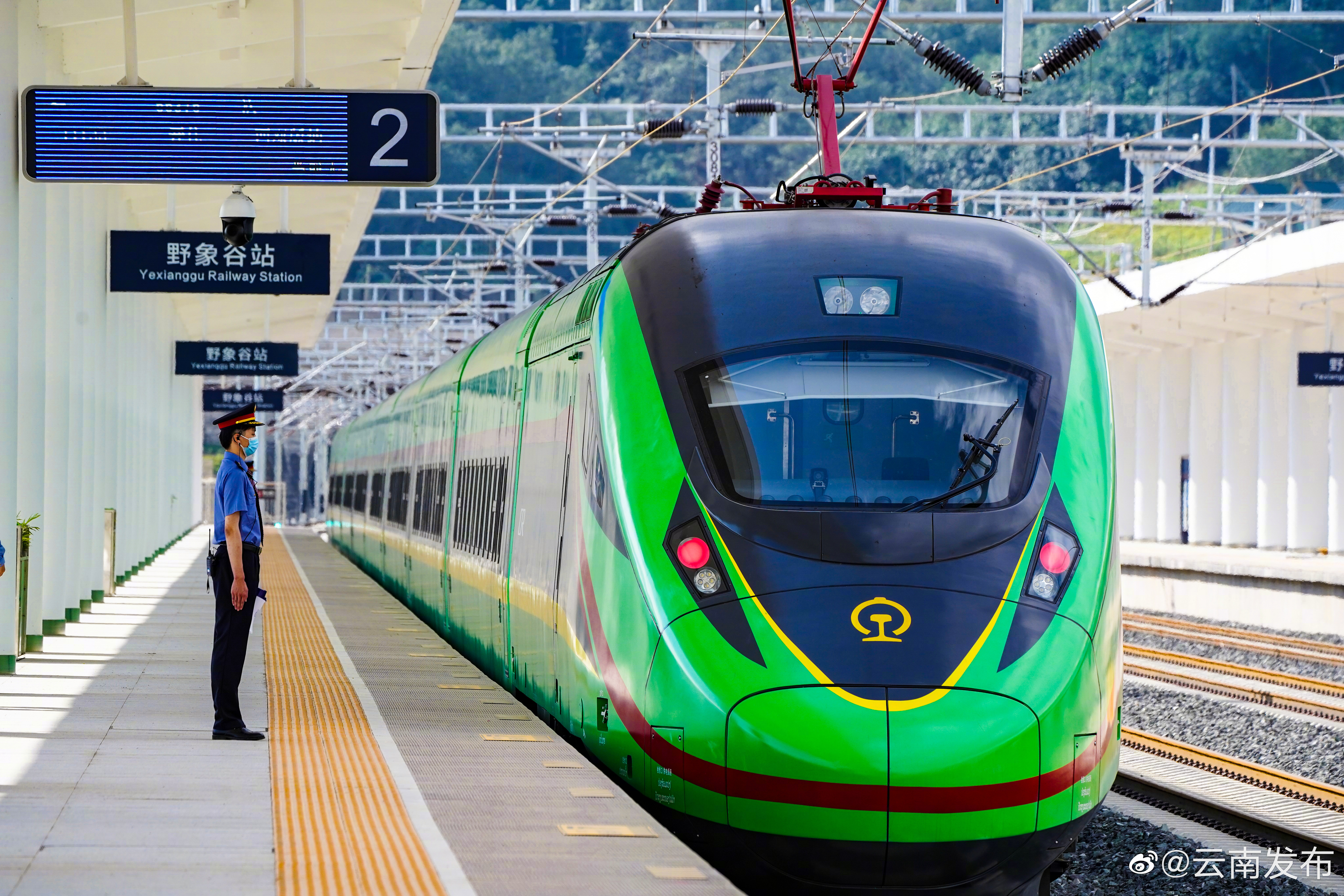 中老铁路国际旅客列车开行一个月发送跨境旅客1.33万人次