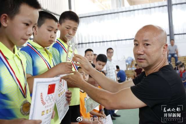 山水家园 甜蜜屏边 | 新现小学：以“乒”促学，以“赛”聚力，特色办学显成效