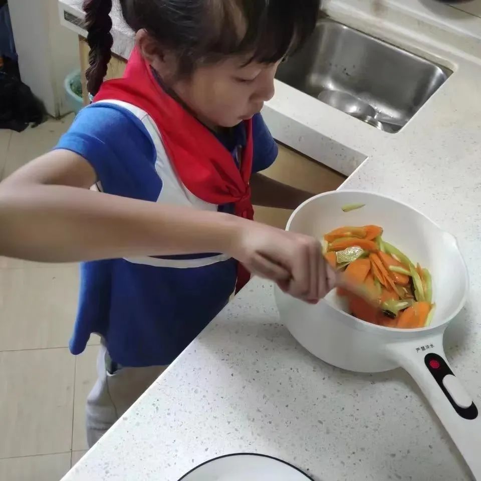 昆明西山教育体育