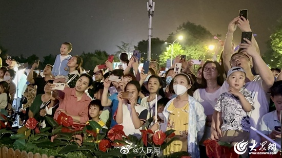 人民网