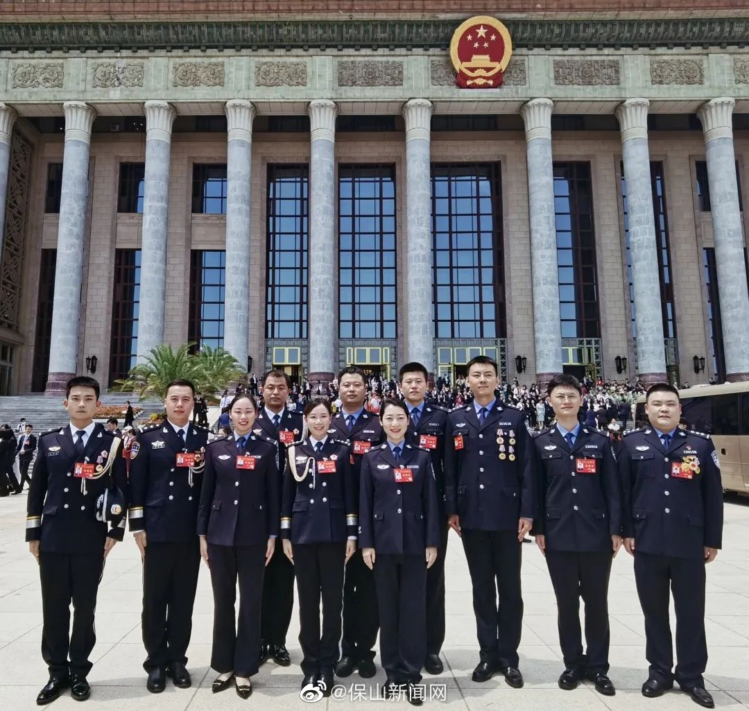 保山青年民警的榜样，沈恩炫好样的！