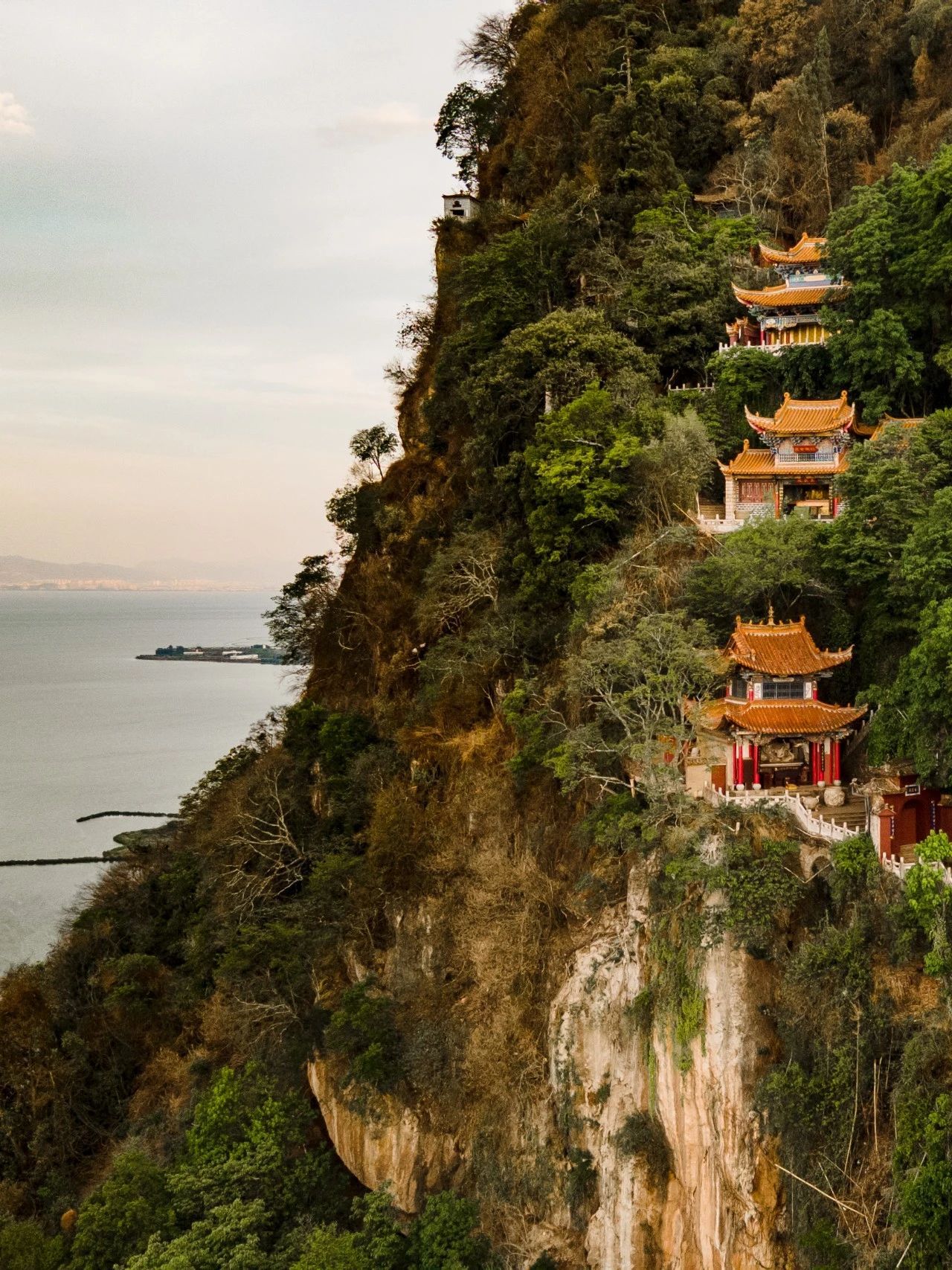 云南省文化和旅游厅
