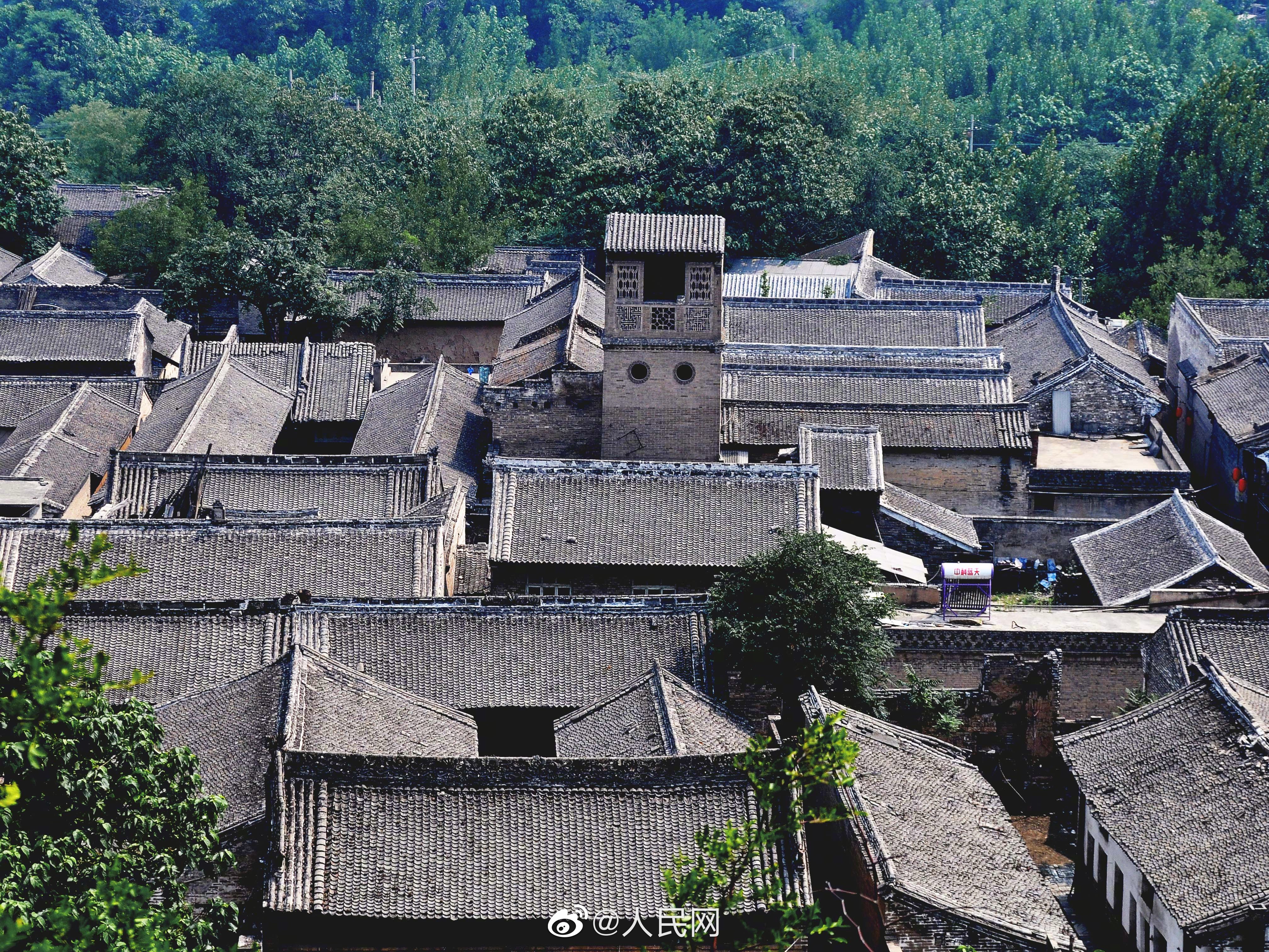 人民网