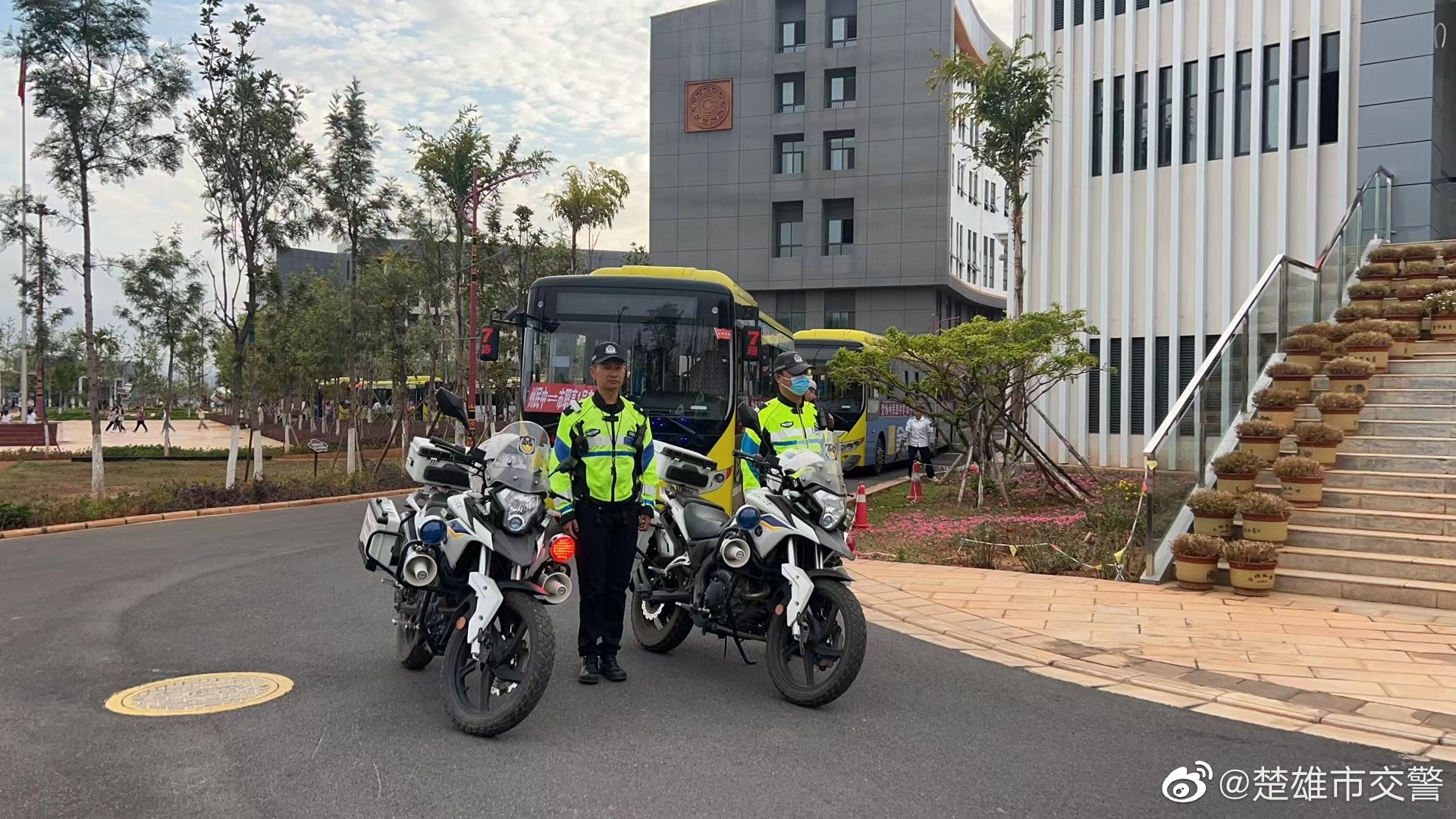 楚雄市交警