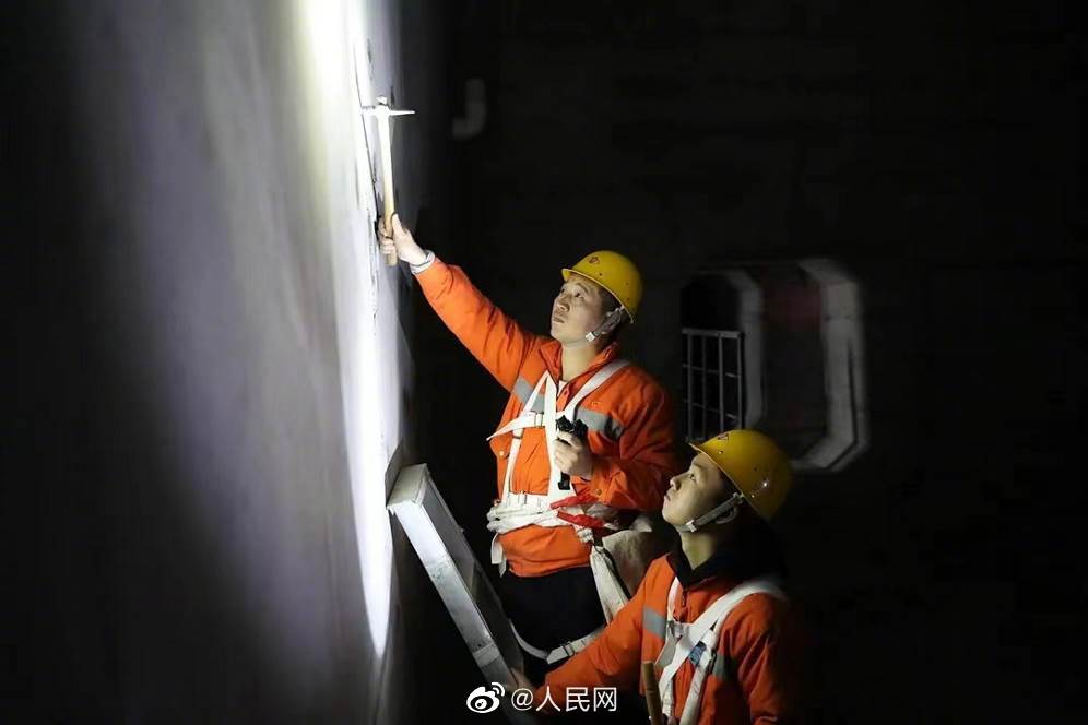 人民网