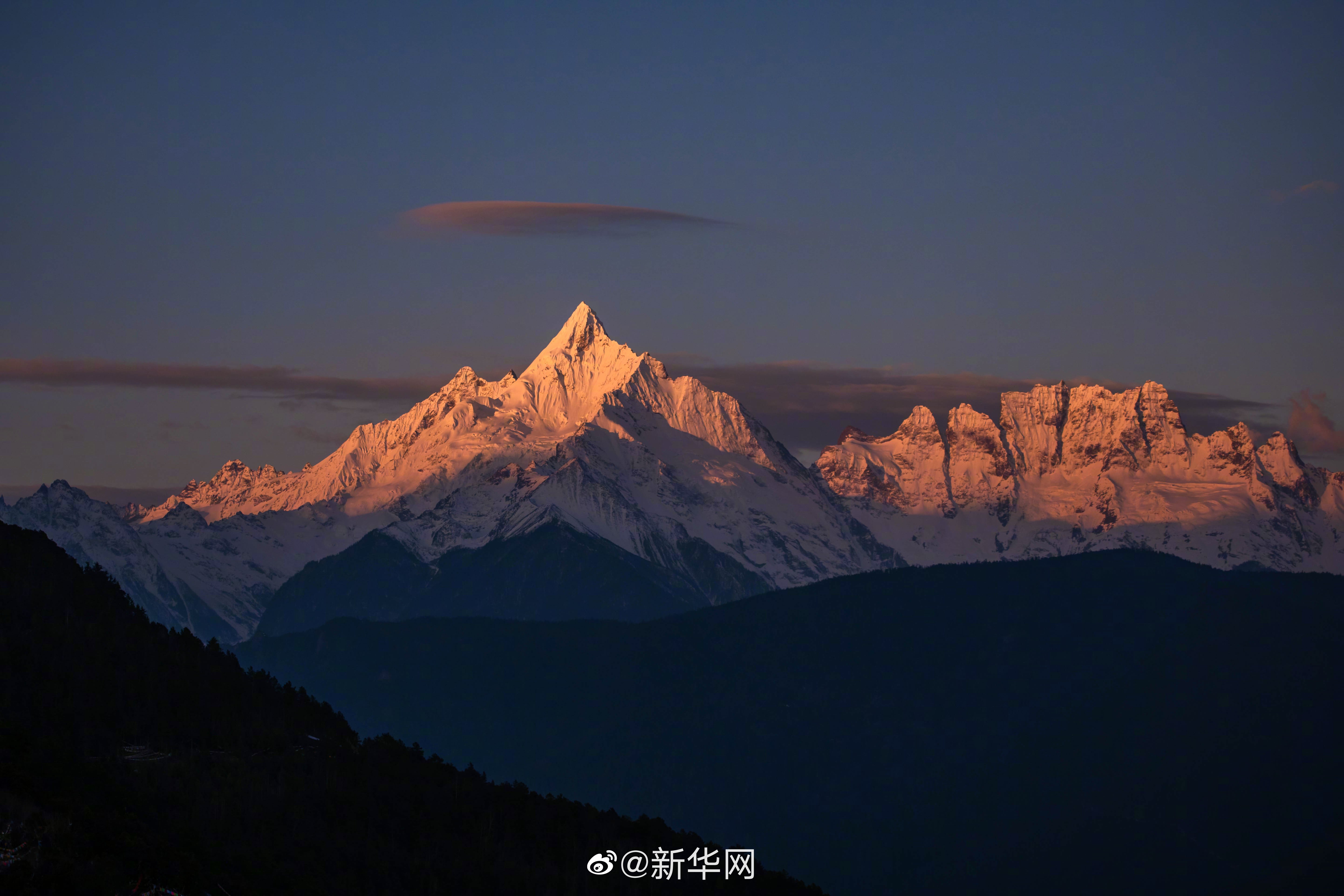 云南梅里雪山飞来寺等景点实行免费开放