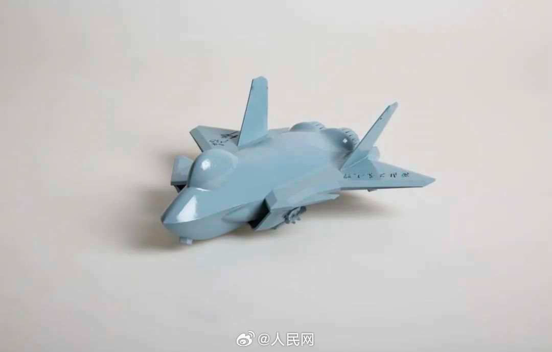 人民网