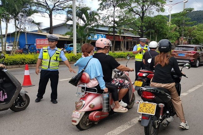 普洱交警