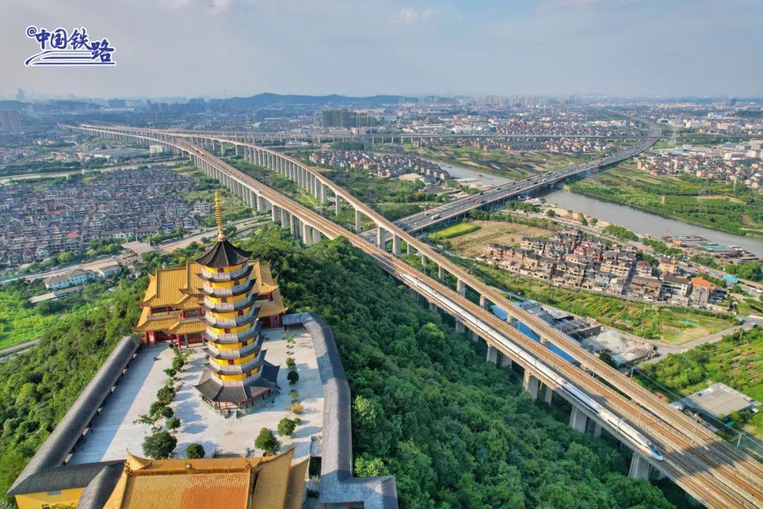 云南省文化和旅游厅