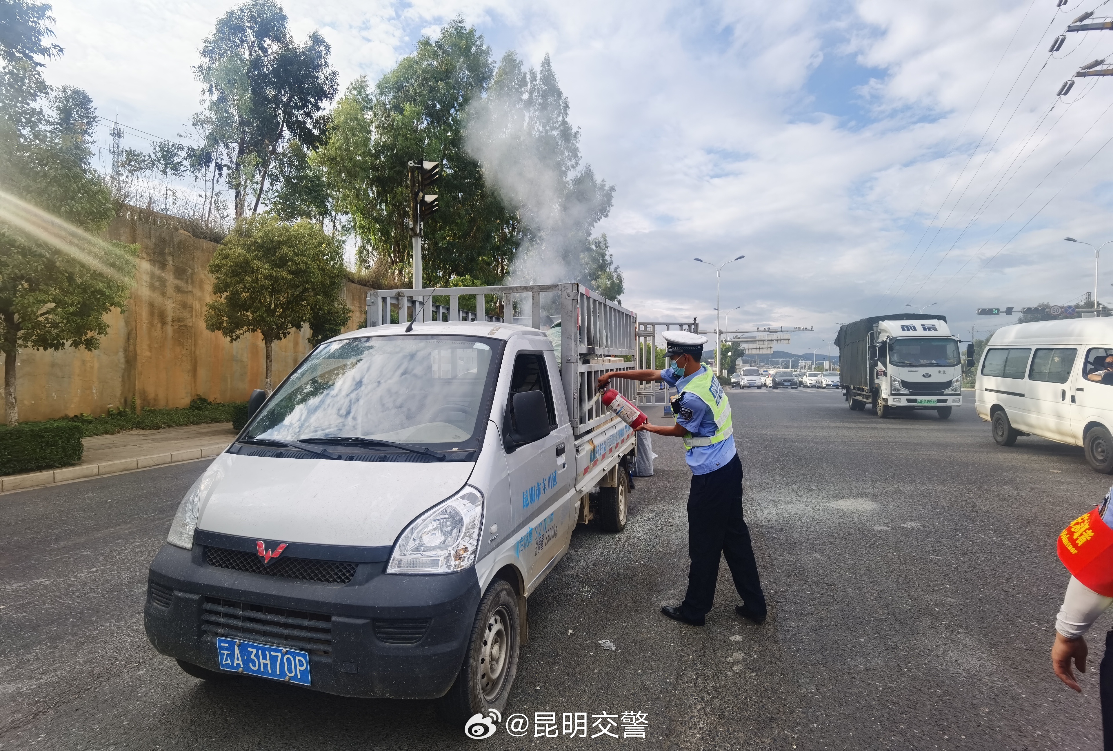 昆明交警