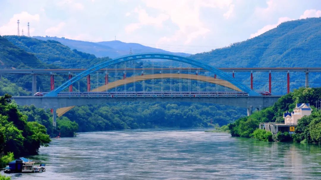 云南省人民政府网