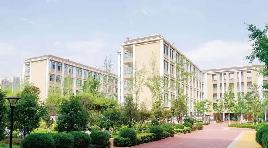 昆明西山教育体育