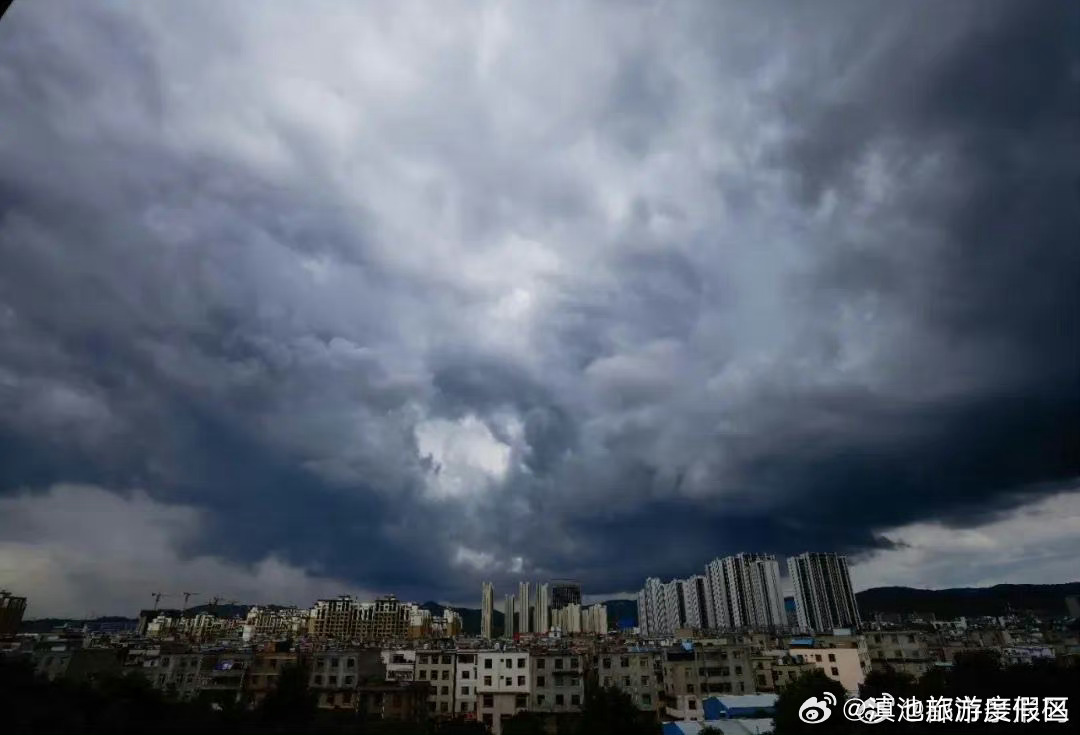 警惕！三预警齐发！大҈暴҈雨҈！雷҈暴҈大҈风 ҈҈！云南8个州市启动地质灾害防御Ⅳ级响应