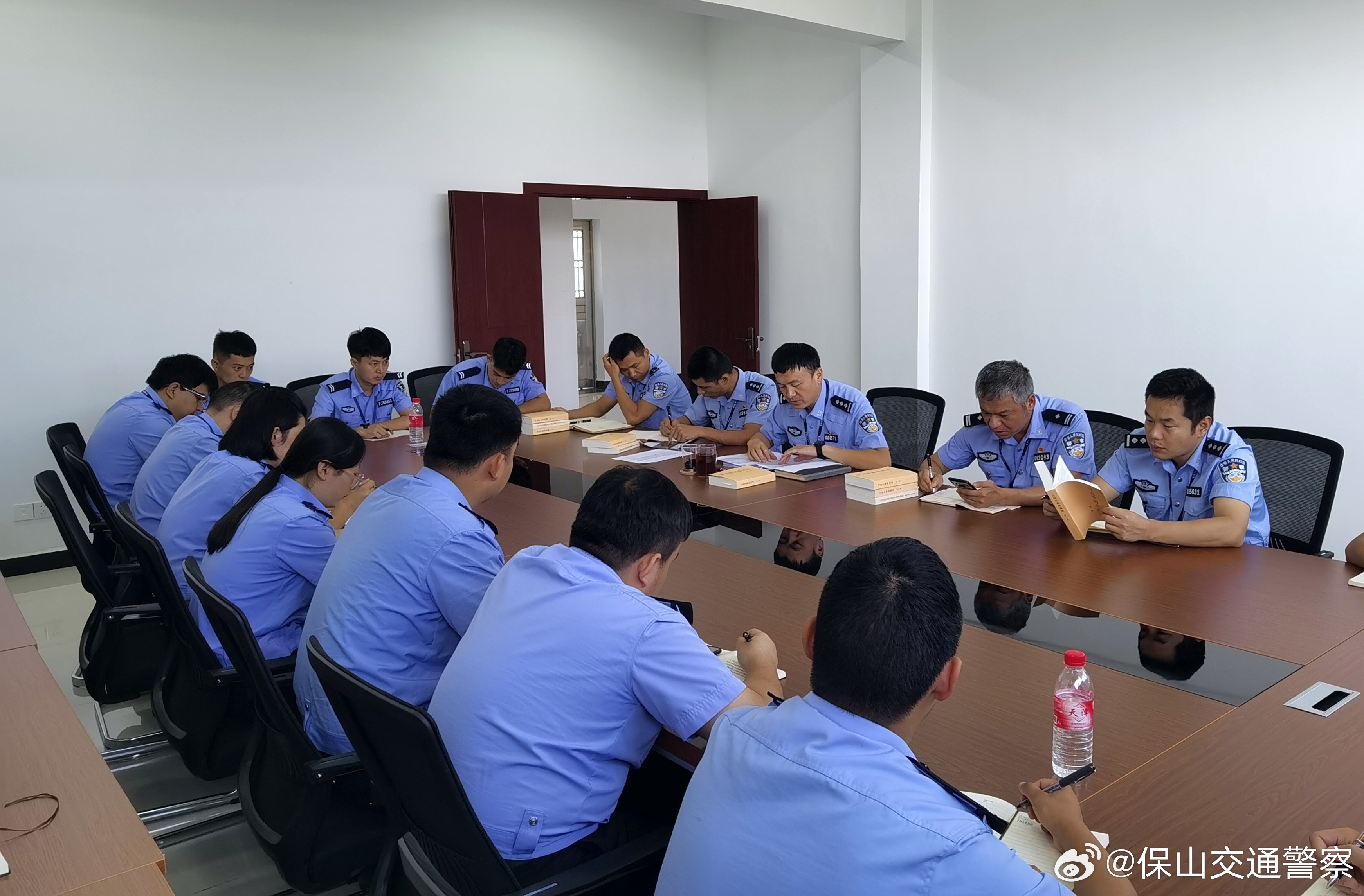 保山交通警察