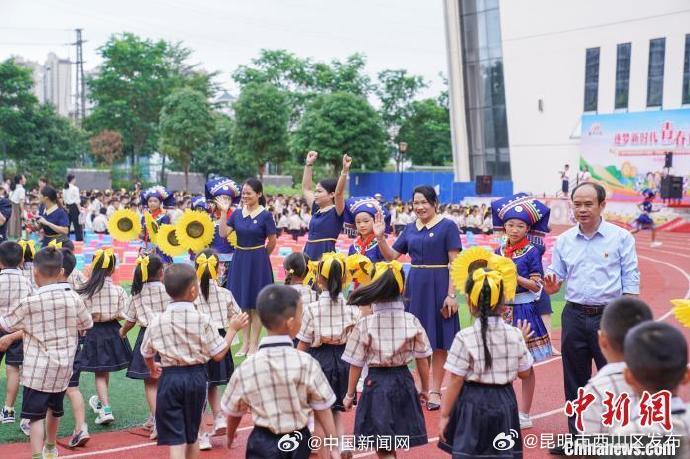 今年小学入学人数达近年峰值