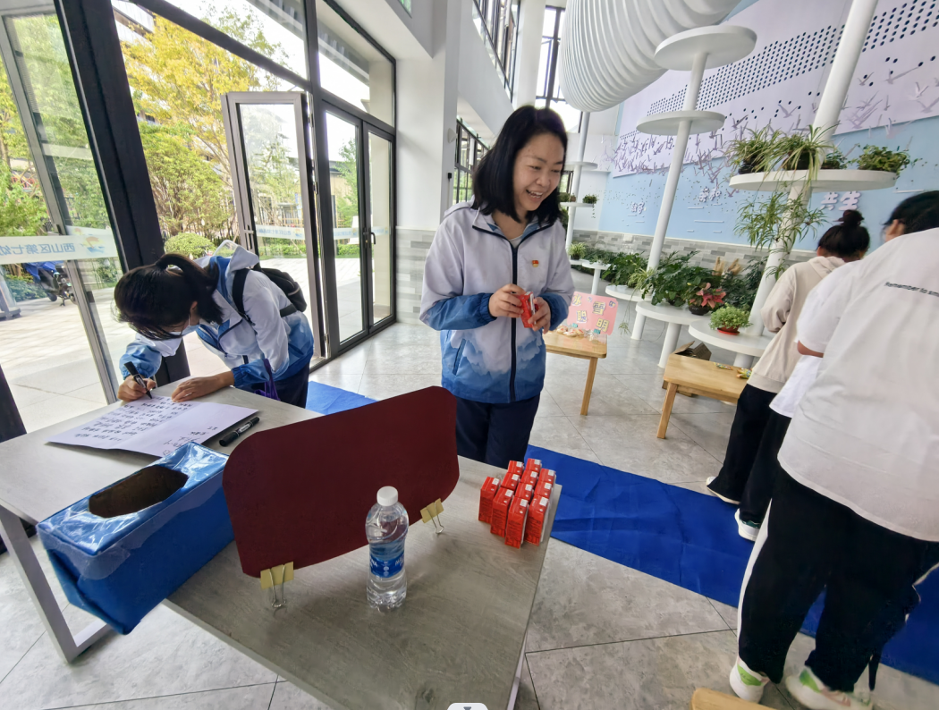 昆明西山发布
