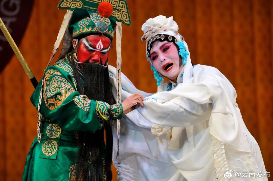 来“恒春之都”欣赏一场凤庆滇剧