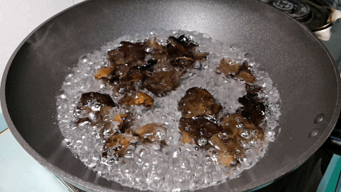 冷知识：热天要在冰箱里泡木耳