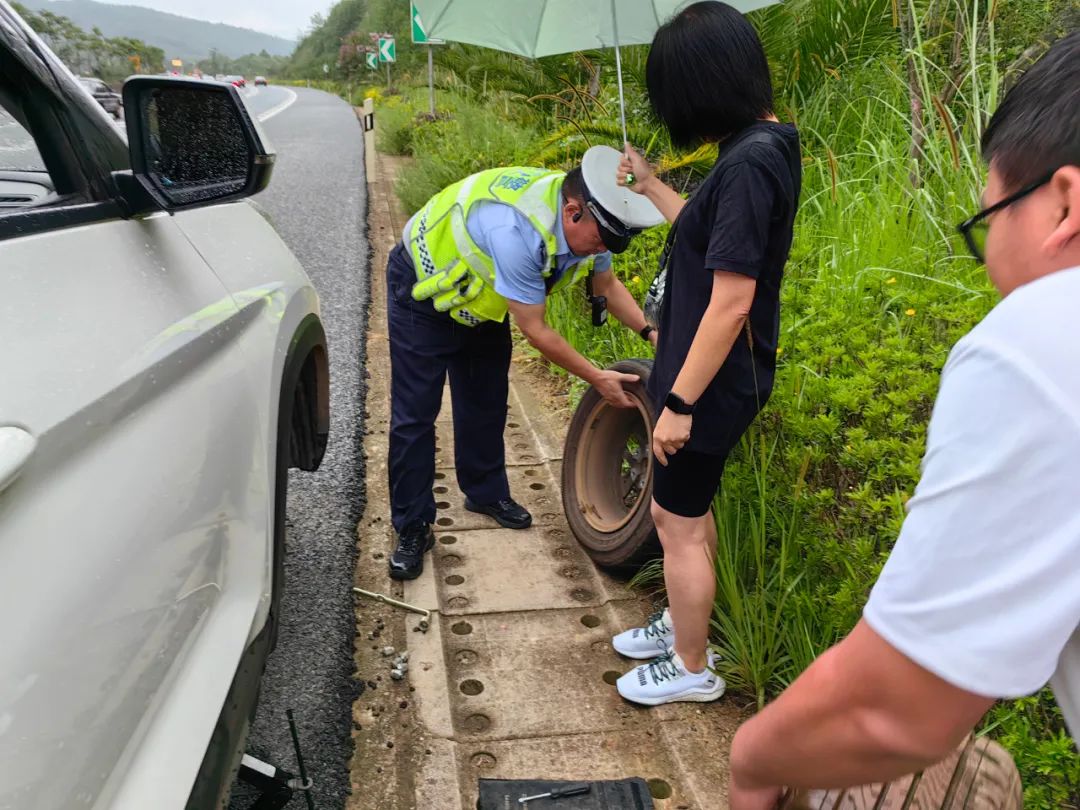 云南高速交警