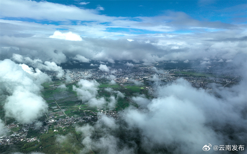 云南发布