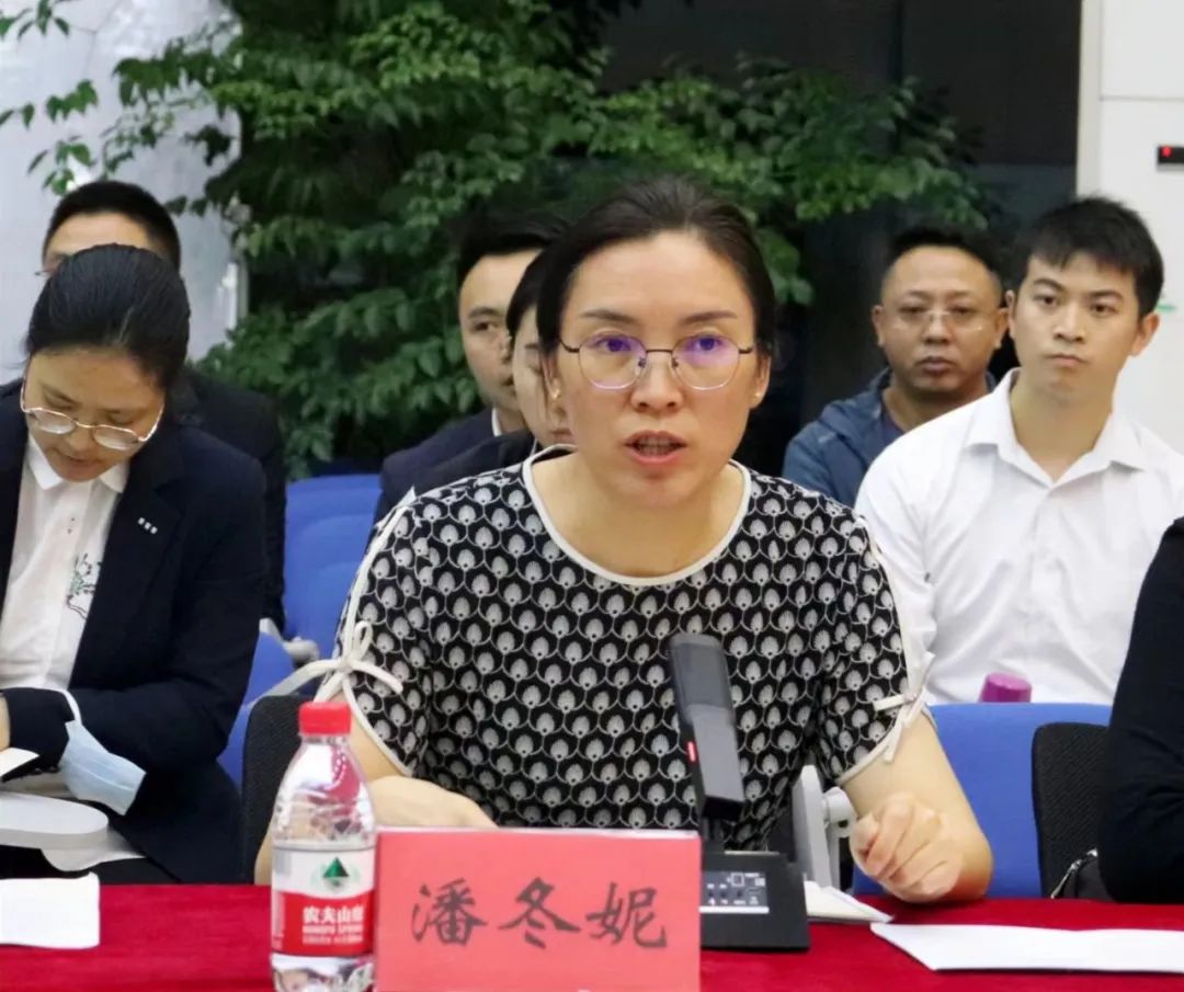 镇雄县人民医院