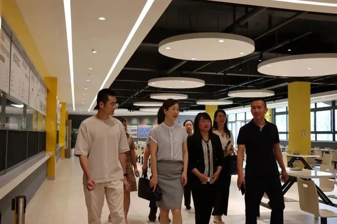 昆明西山教育体育