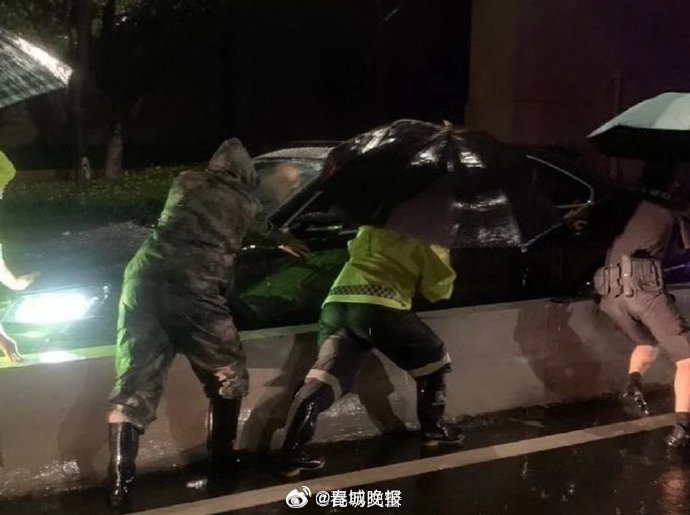 昆明主城区淹水点已处置完毕，交通基本恢复正常