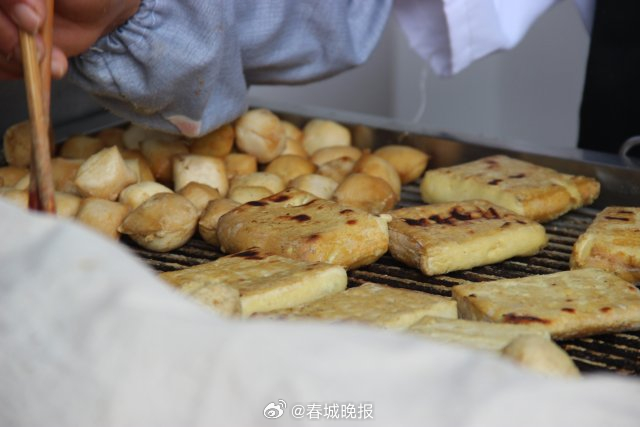 古韵新城 水墨石屏 | 石屏烧烤：浓浓烟火气 满满乡愁情