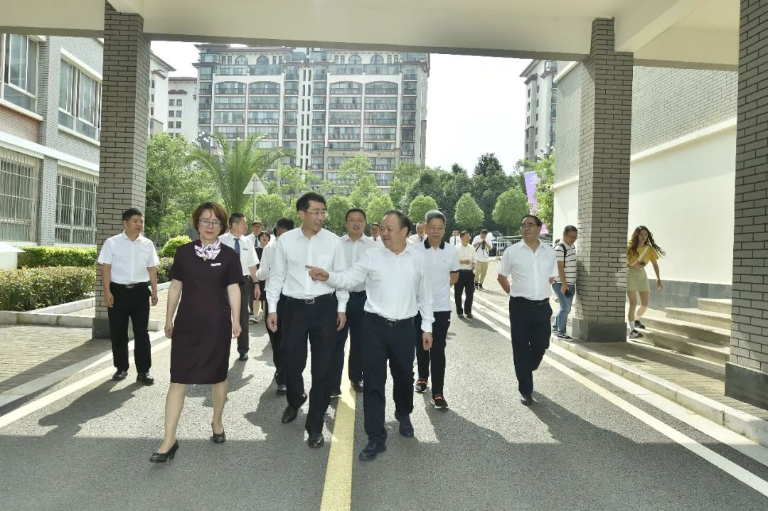 盘龙教育