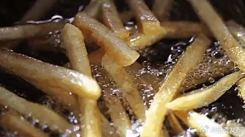 常吃油炸食物增加焦虑风险