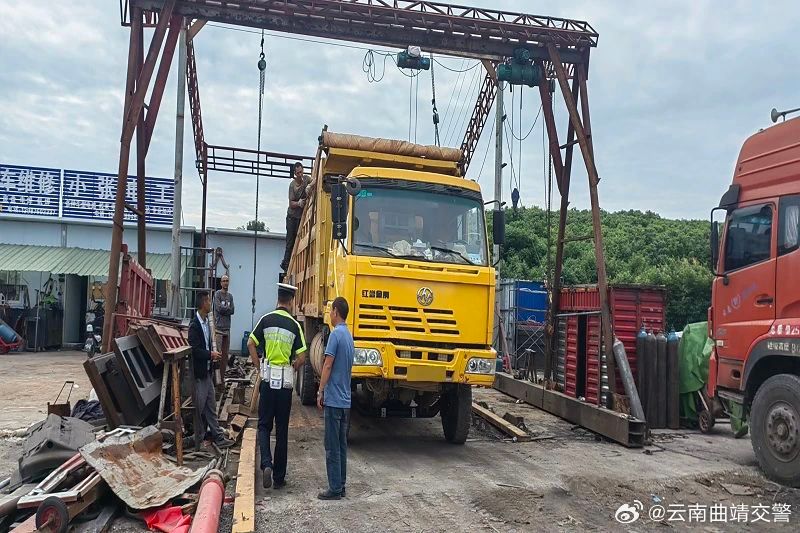 云南曲靖交警