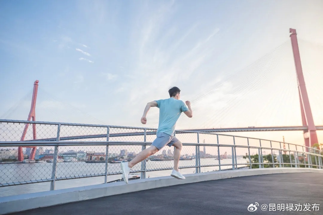 践行健康生活方式，做自己健康第一责任人