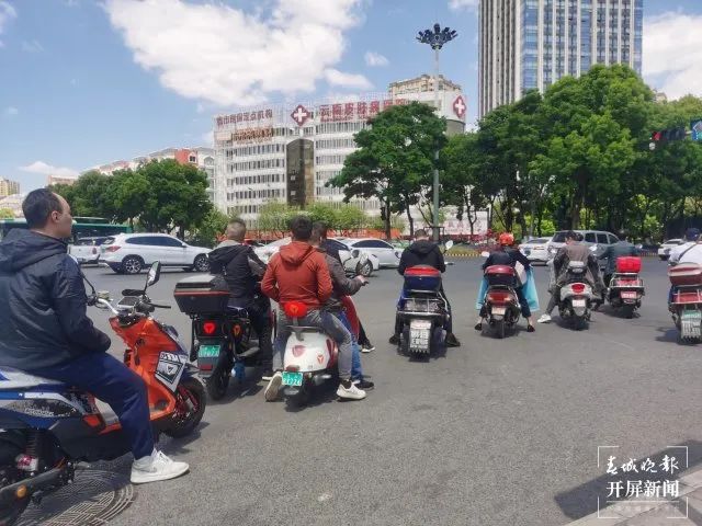春城晚报