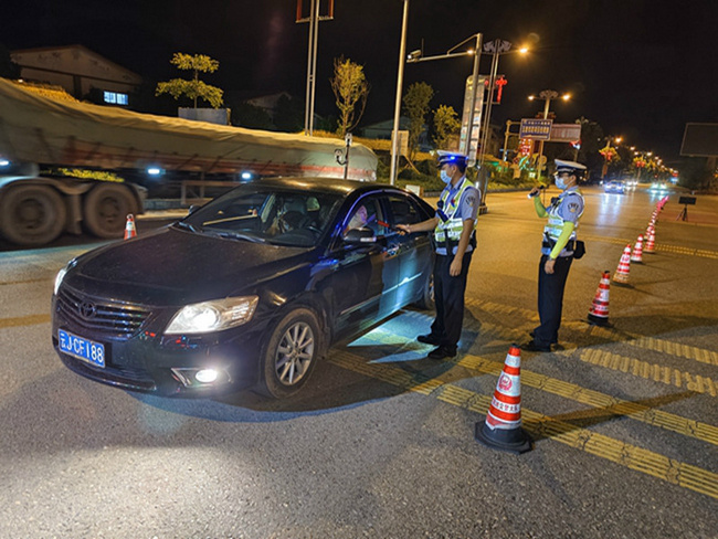 普洱交警