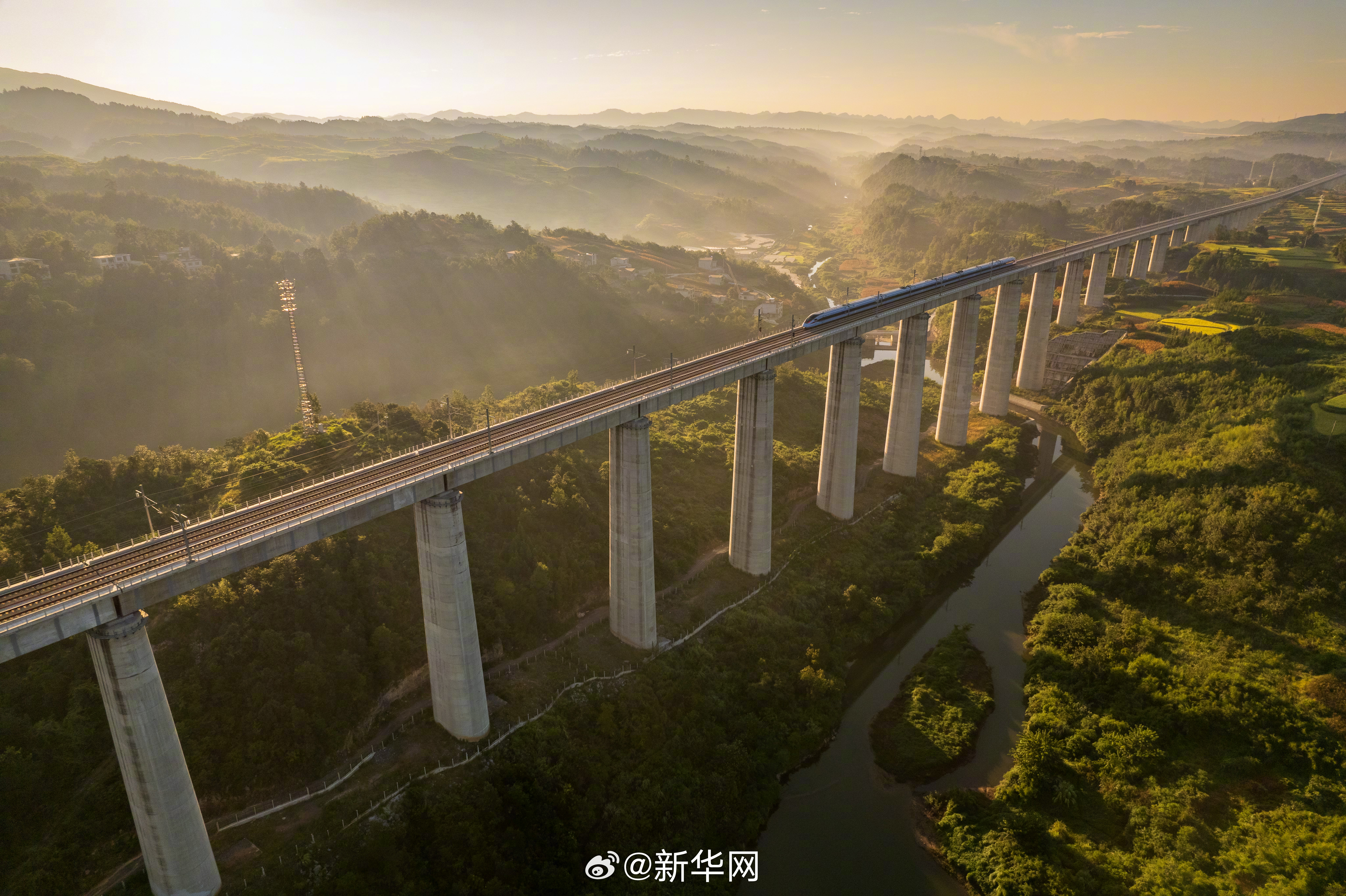 中秋国庆假期铁路出行热点