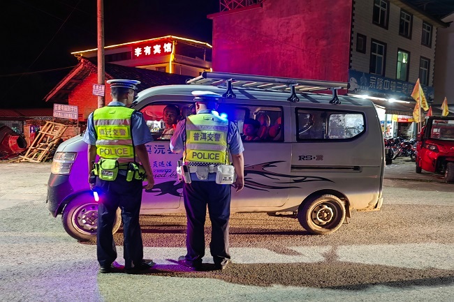 普洱交警