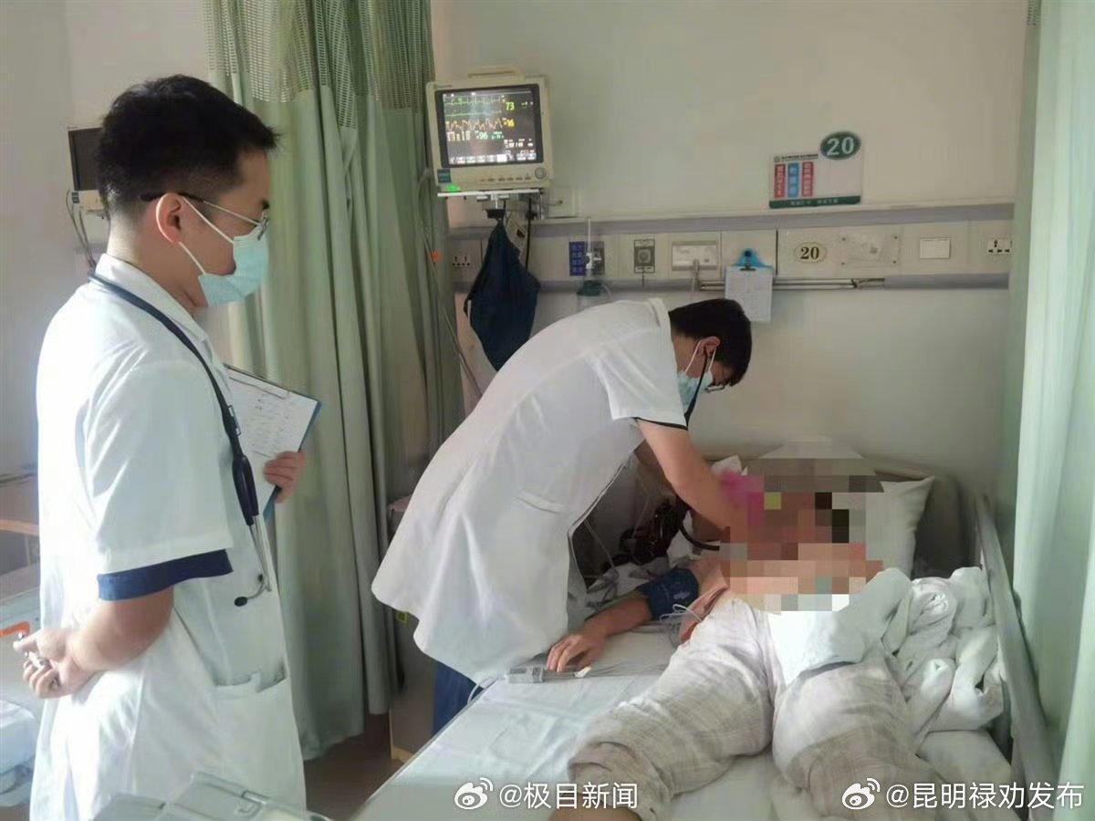 每天狂奔十几个小时，六旬女士高强度旅行后出现心衰