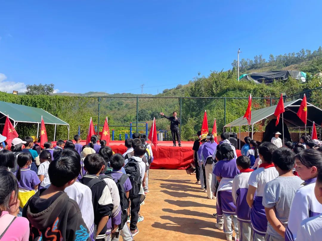 爱上富民