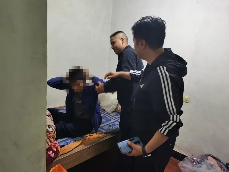 一命案逃犯在龙陵落网，潜逃26年