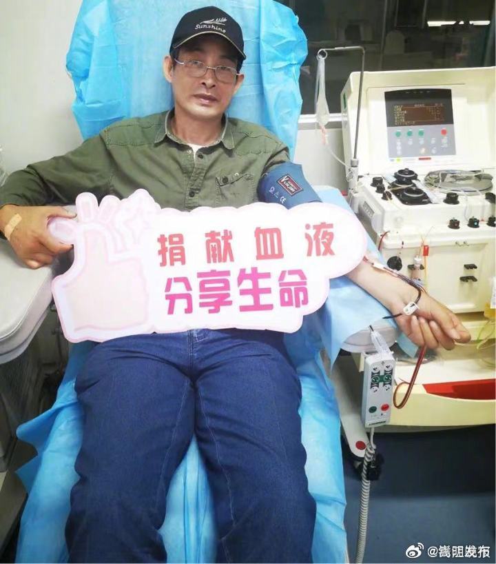  他的60岁生日礼物是最后一次献血 