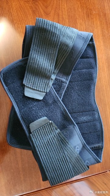 捡张纸也能“瘫”，打个哈欠进了医院！大学生，为何这么“脆”？