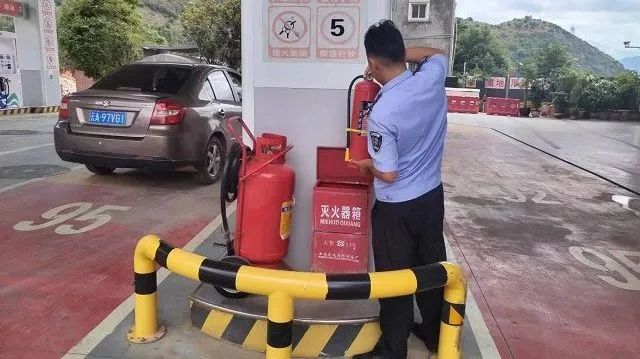 爱上富民