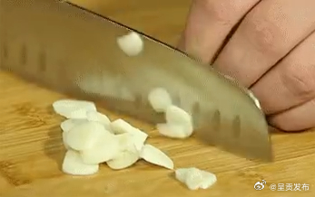 拉肚子吃大蒜能杀菌吗？
