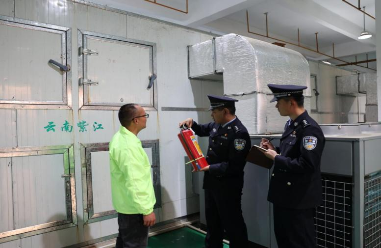 云南政法