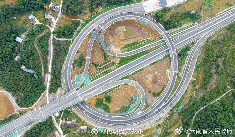 宜威高速公路全线建成通车
