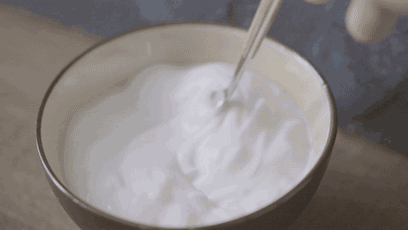 常喝酸奶有助预防骨折